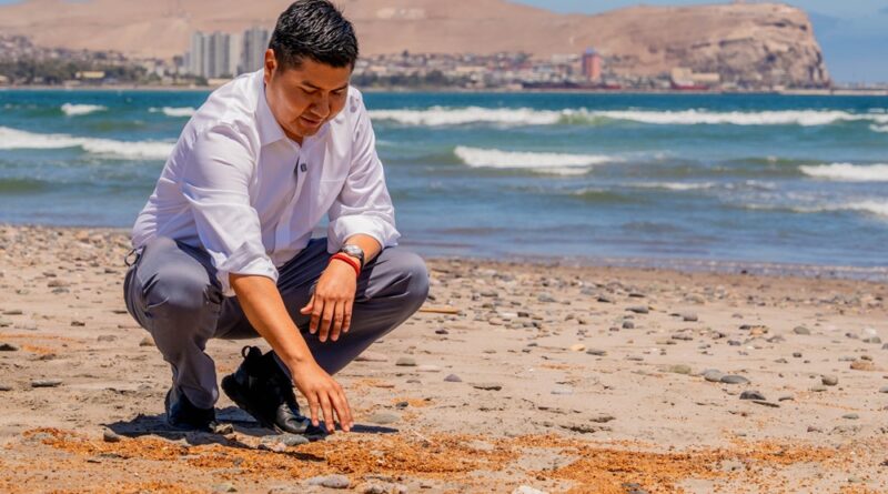 Gobernador Paco llama a las autoridades competentes investigar eventual contaminación en Playa Las Machas